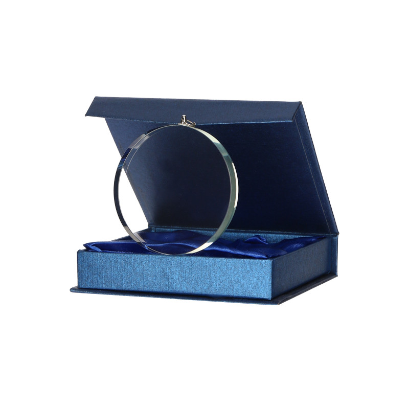 Glasmedaille mit Etui